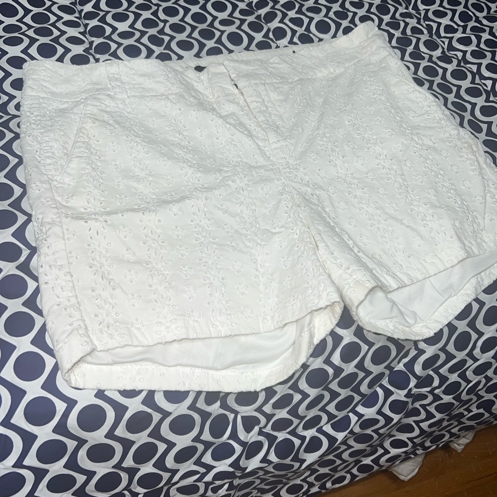 Torrid White Eyelet Women's Shorts